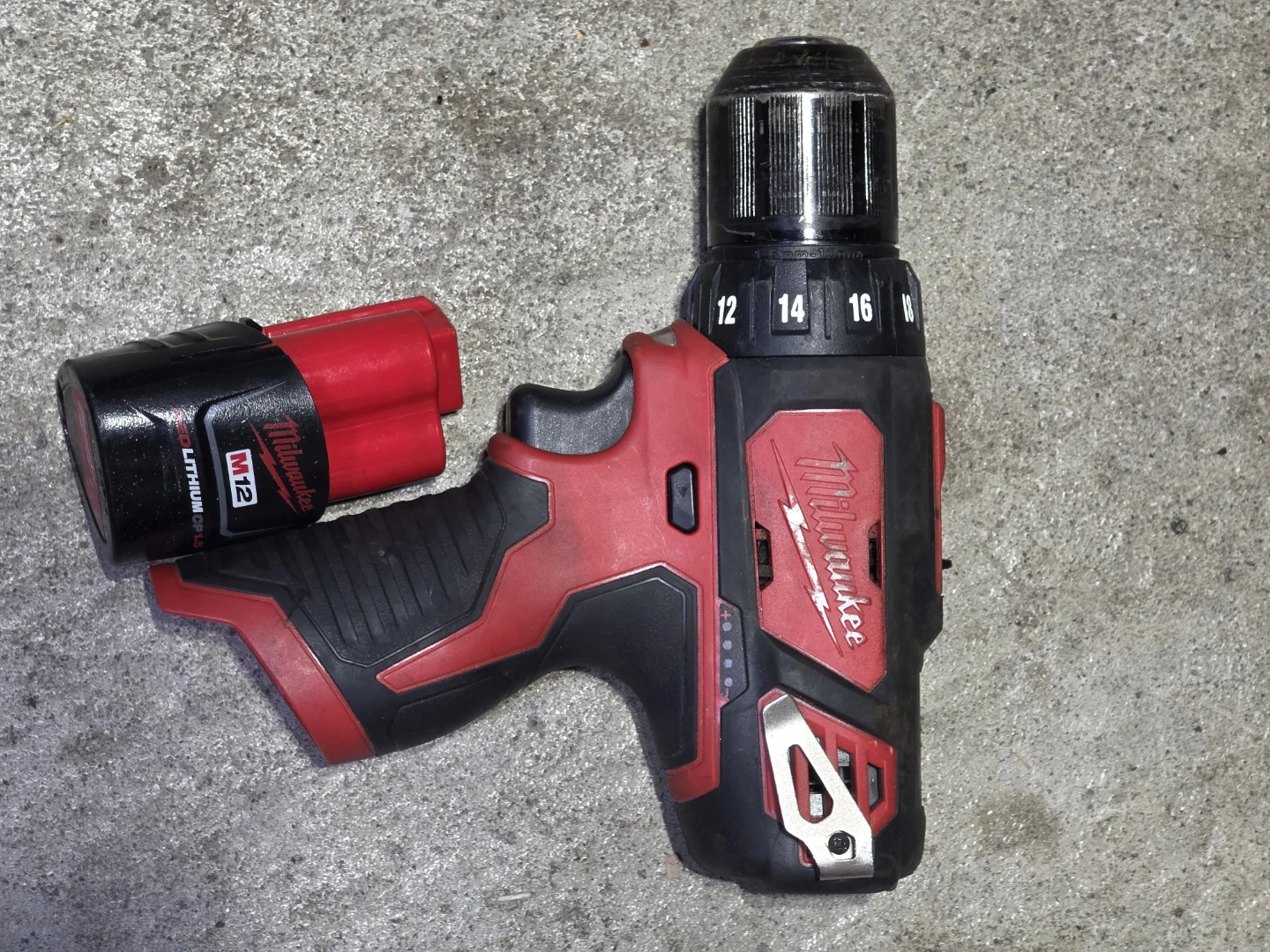 Milwaukee M12 Drill/Driver - photo 5