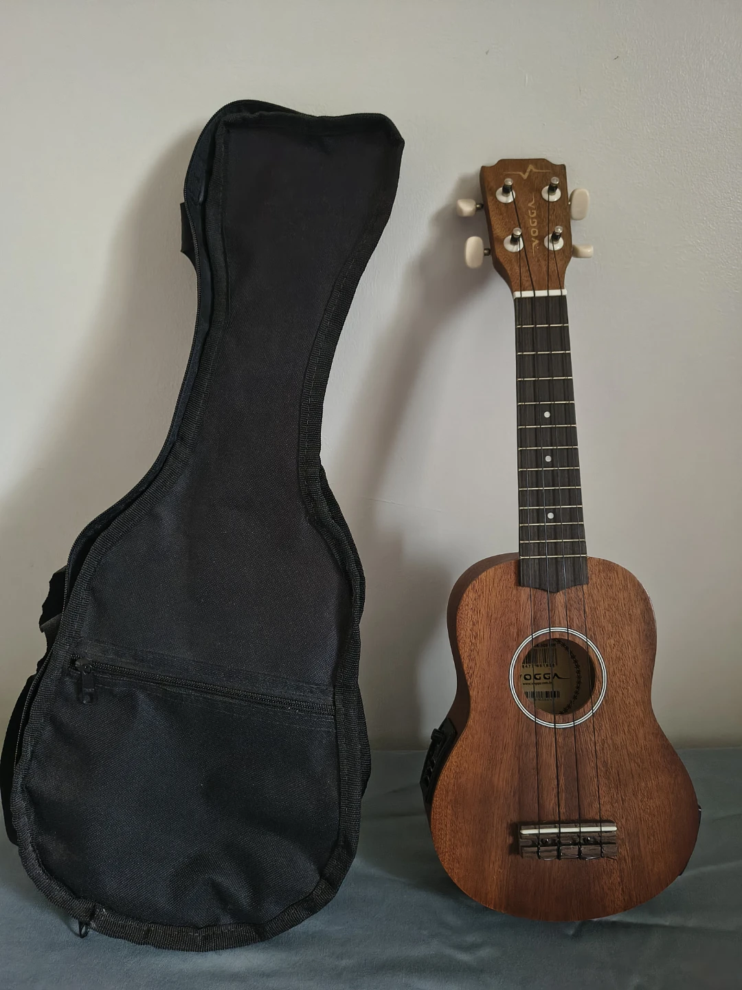 Vogga Acoustic-Electric Ukulele with Case