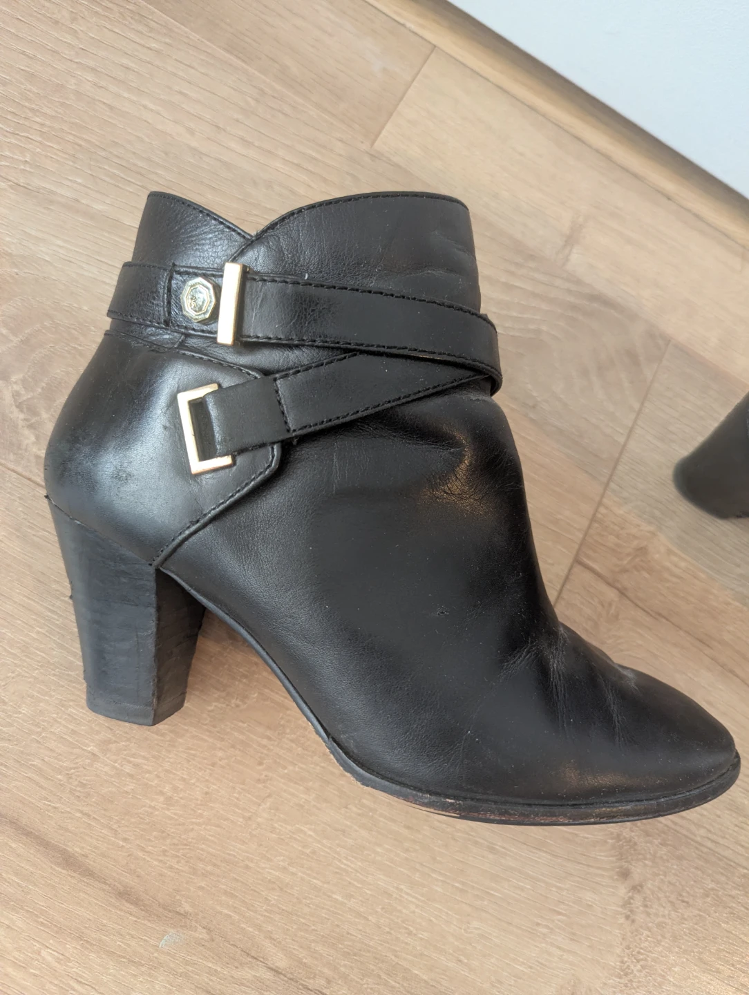 Louise et Cie leather booties - photo 3