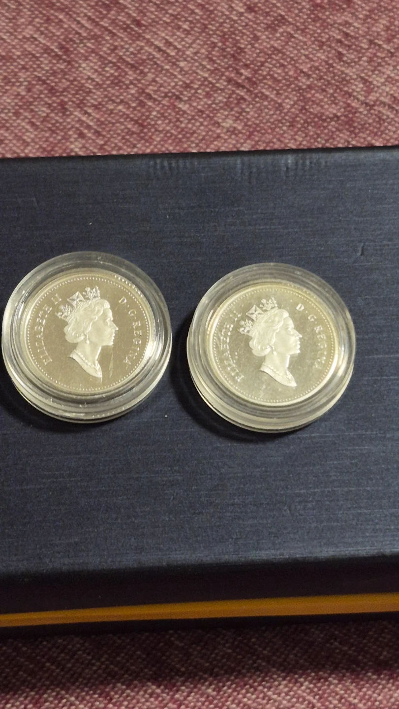 2 Canadian 2000 Millennium 10 Cent Commemorative Coins - photo 4