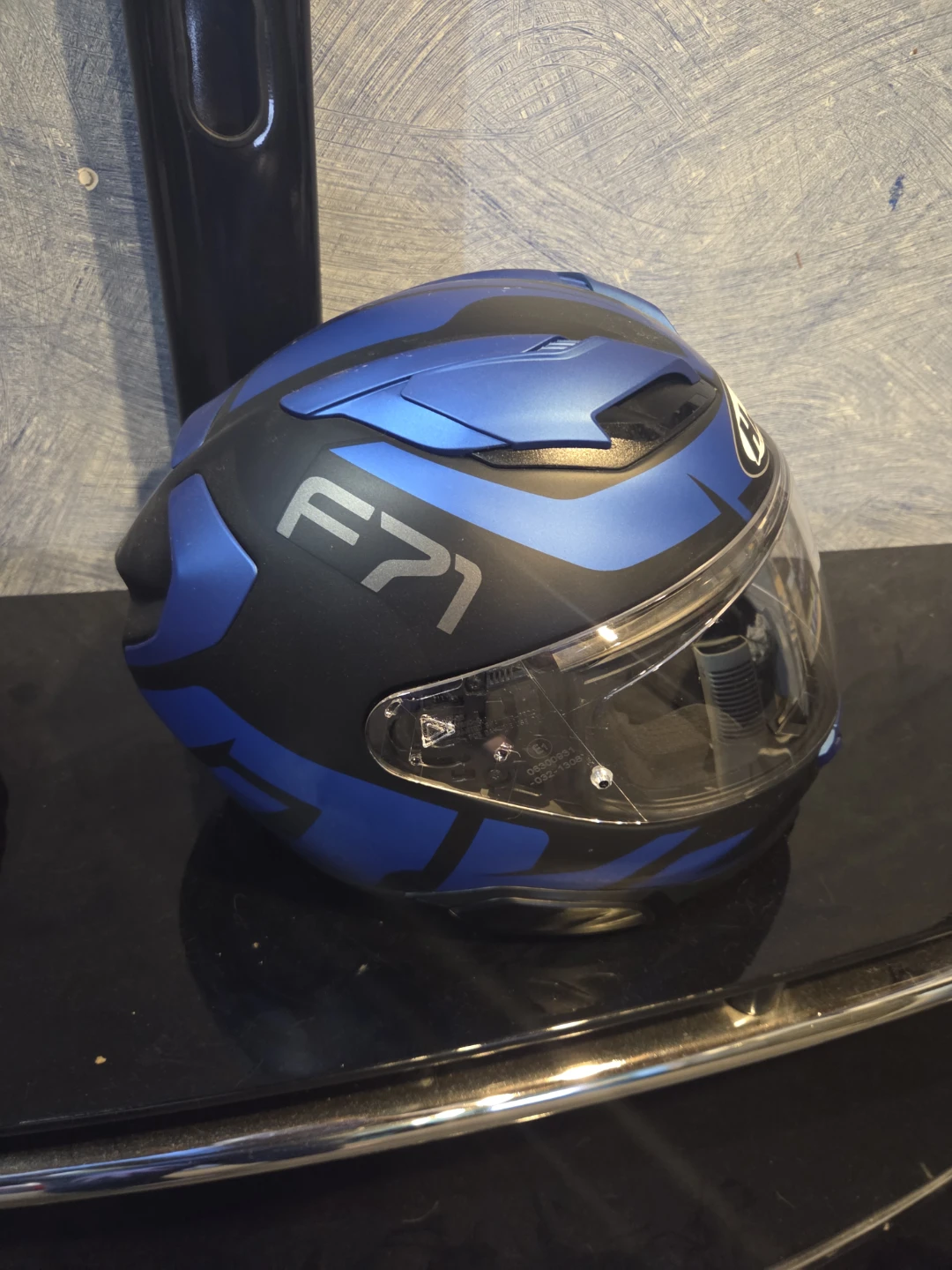 HJC F71 Motorcycle Helmet - photo 5