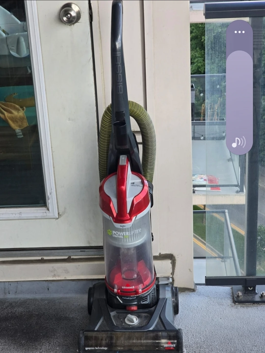 BISSELL Power Lifter Swivel Pet Vacuum Cleaner