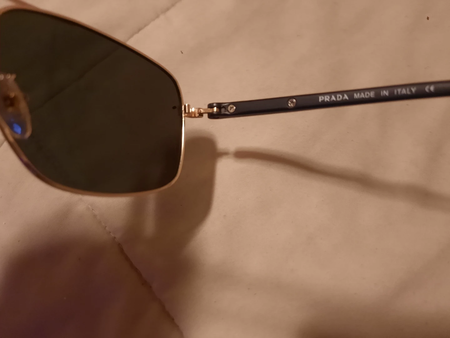 Prada Sunglasses 98001 Gold Frame - photo 3