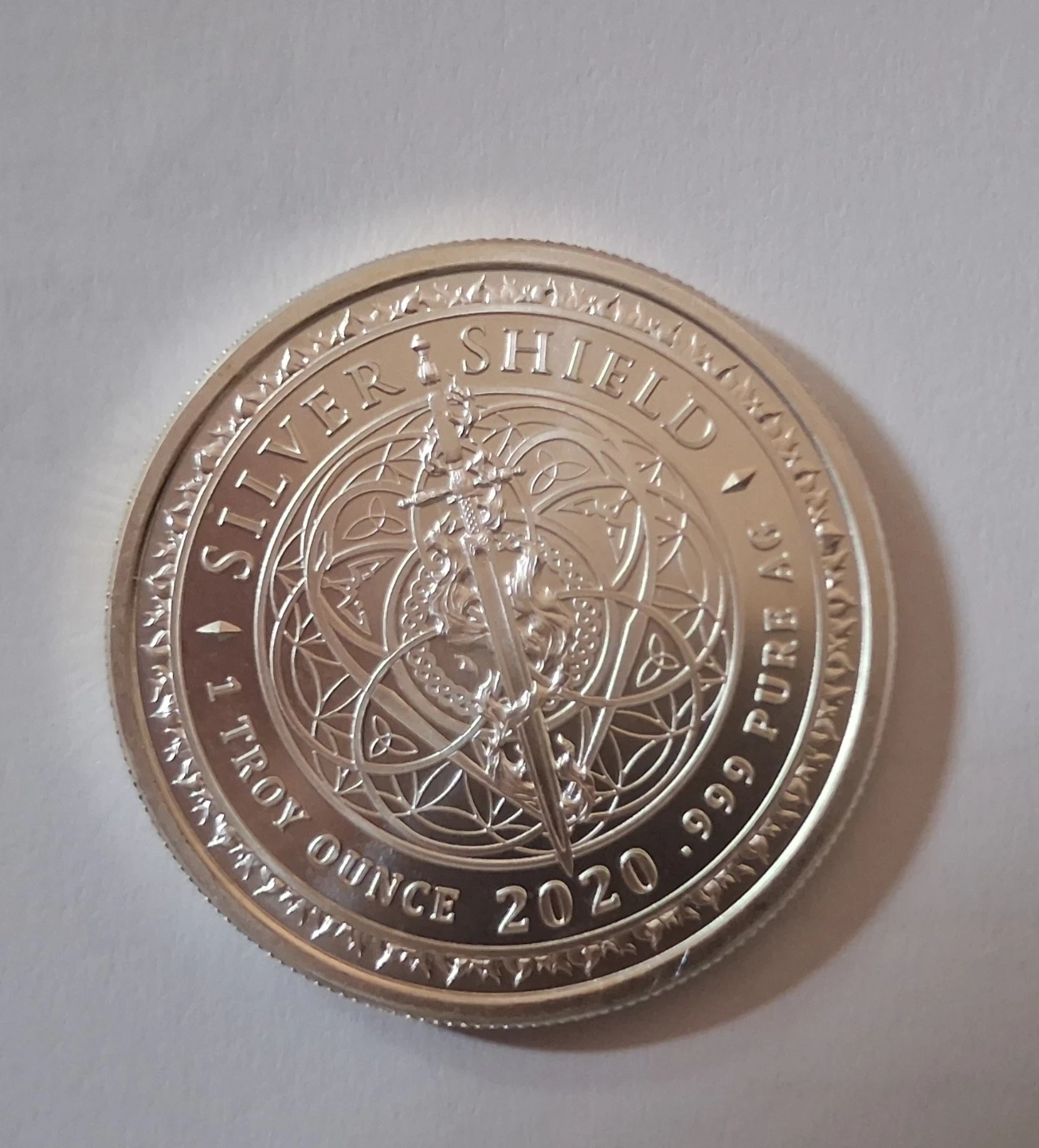 2020 Silver Shield 1 Troy Ounce Silver Coin - photo 2