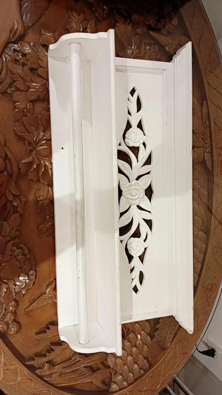 White Wooden Floral Paper Towel Holder - photo 5