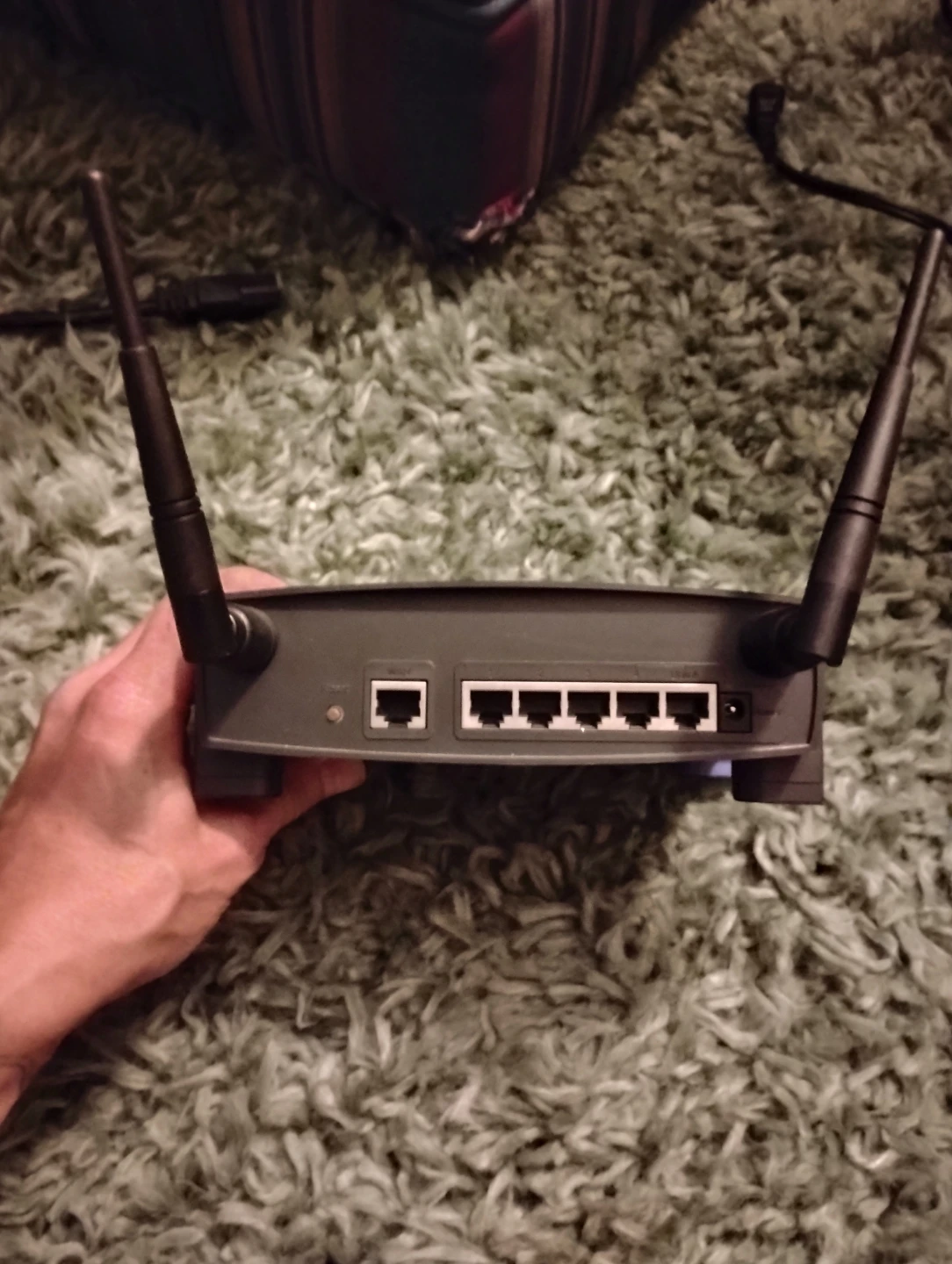 Linksys BEFW11S4 Wireless Access Point Router - photo 2