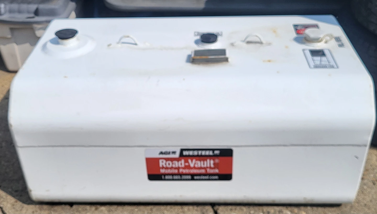 WESTEEL Road-Vault Mobile Petroleum Tank