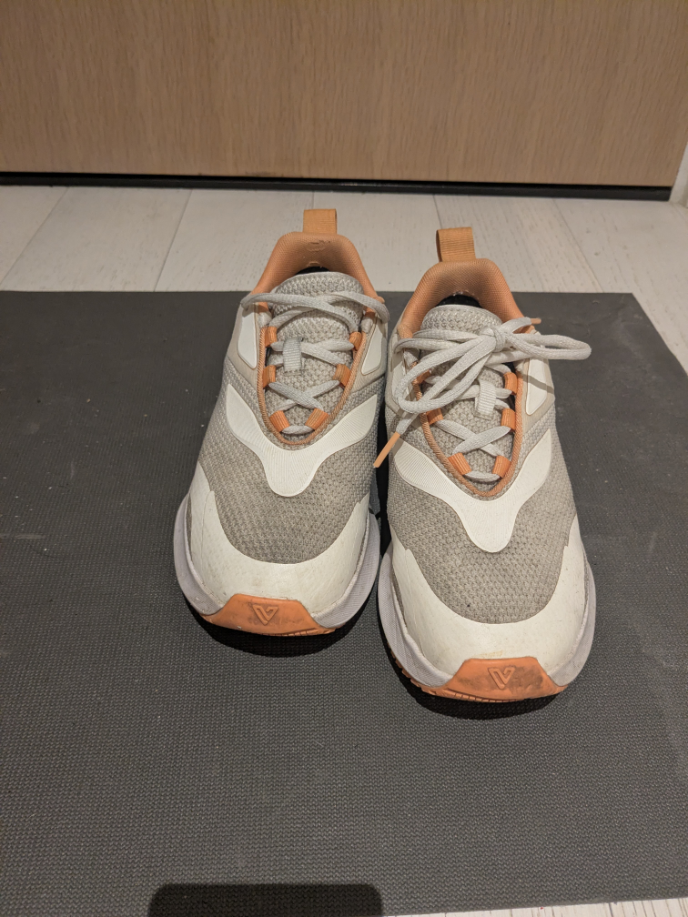 Women's waterproof sneakers - photo 2