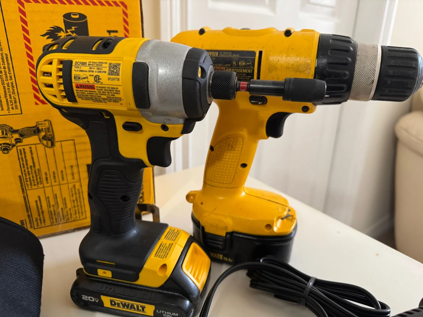 DeWalt 20V MAX Drill/Driver & Impact Driver Combo Kit with Bag - photo 3