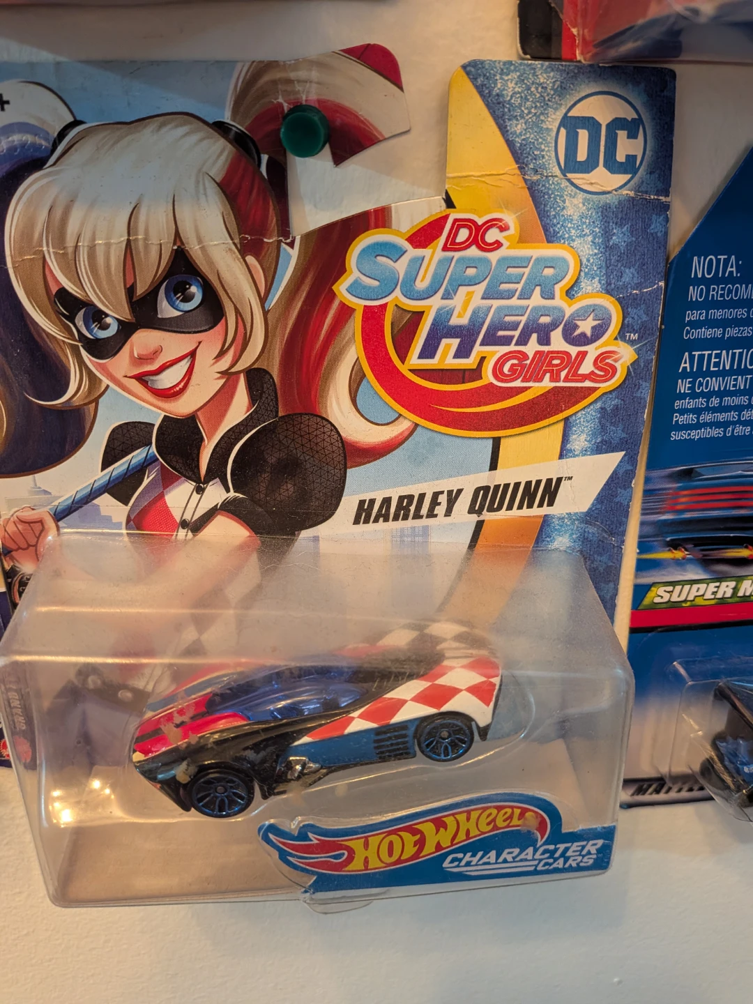 Hot Wheels DC Super Hero Girls Harley Quinn Car - photo 3