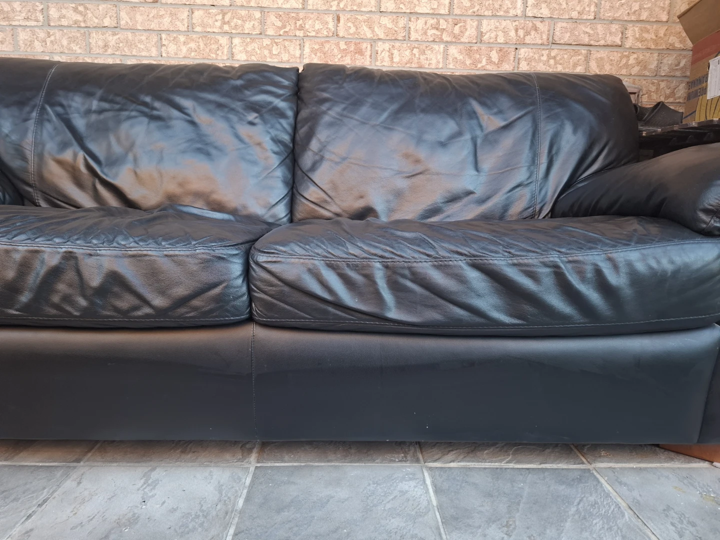 Black leather sofa - photo 3