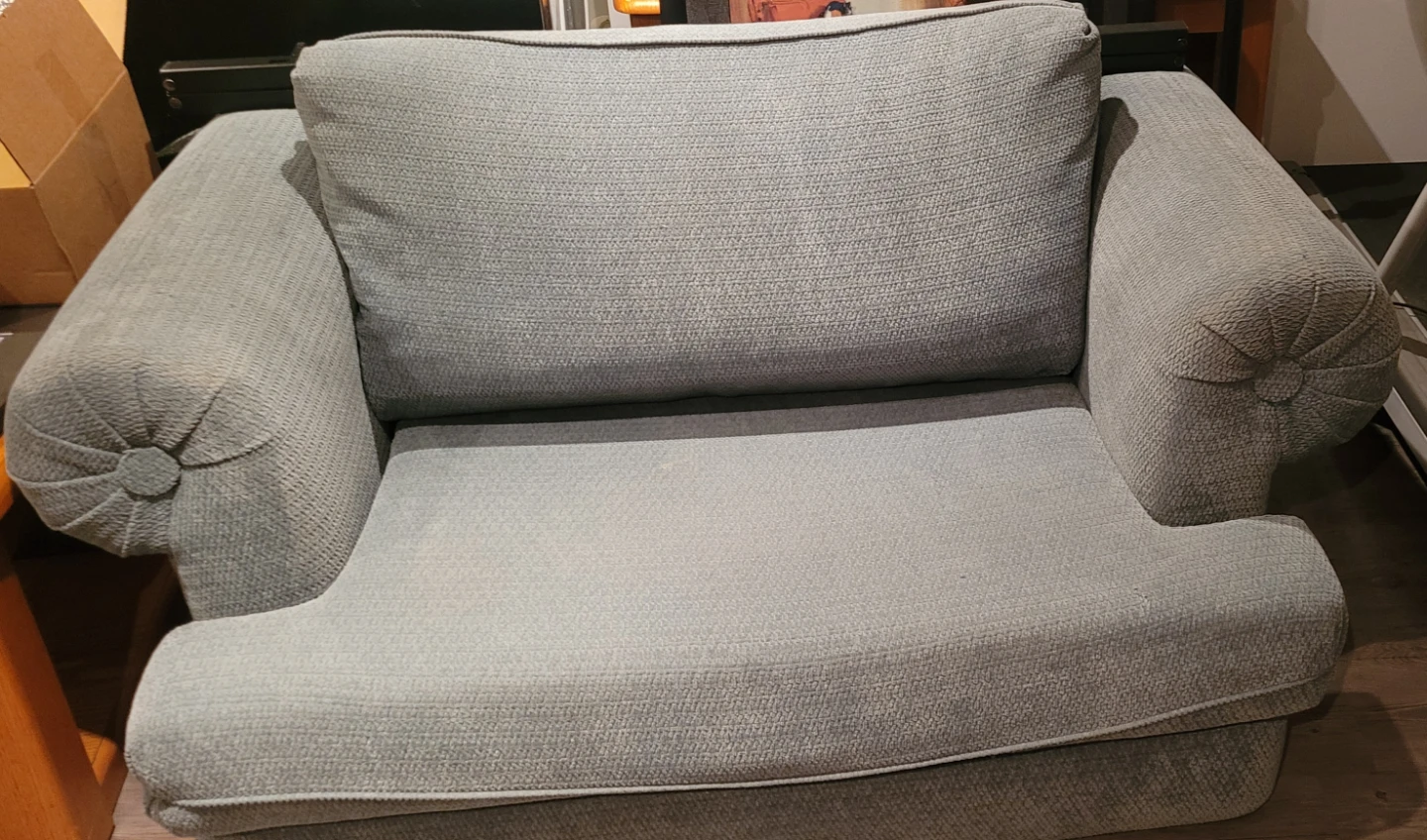 KROEHLER couch love seat and large ottoman