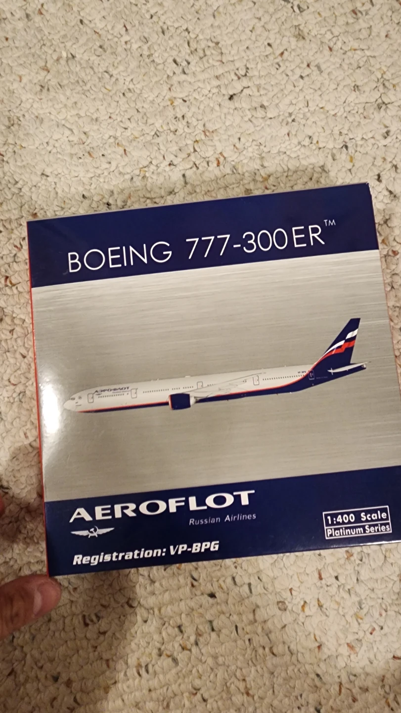 Aeroflot Boeing 777-300ER 1:400 Scale Model