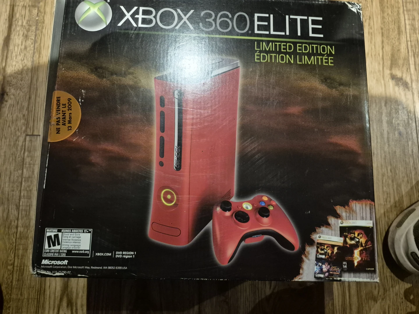Xbox 360 Elite Resident Evil Limited Edition - photo 2