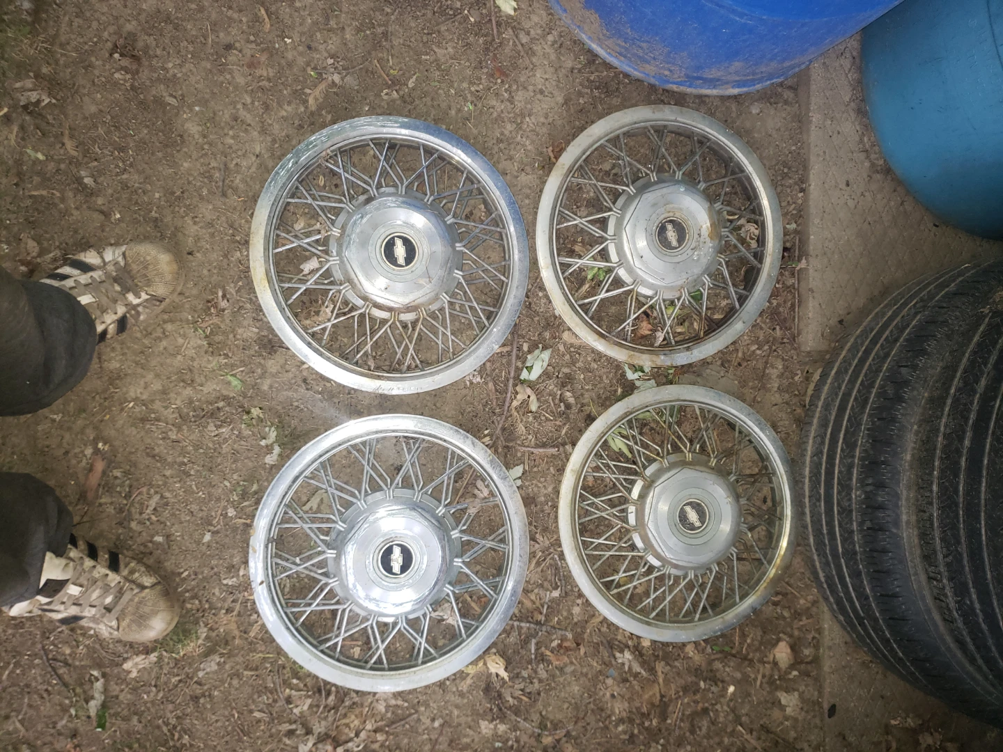 1985 Chevy Camaro berillatta hub caps