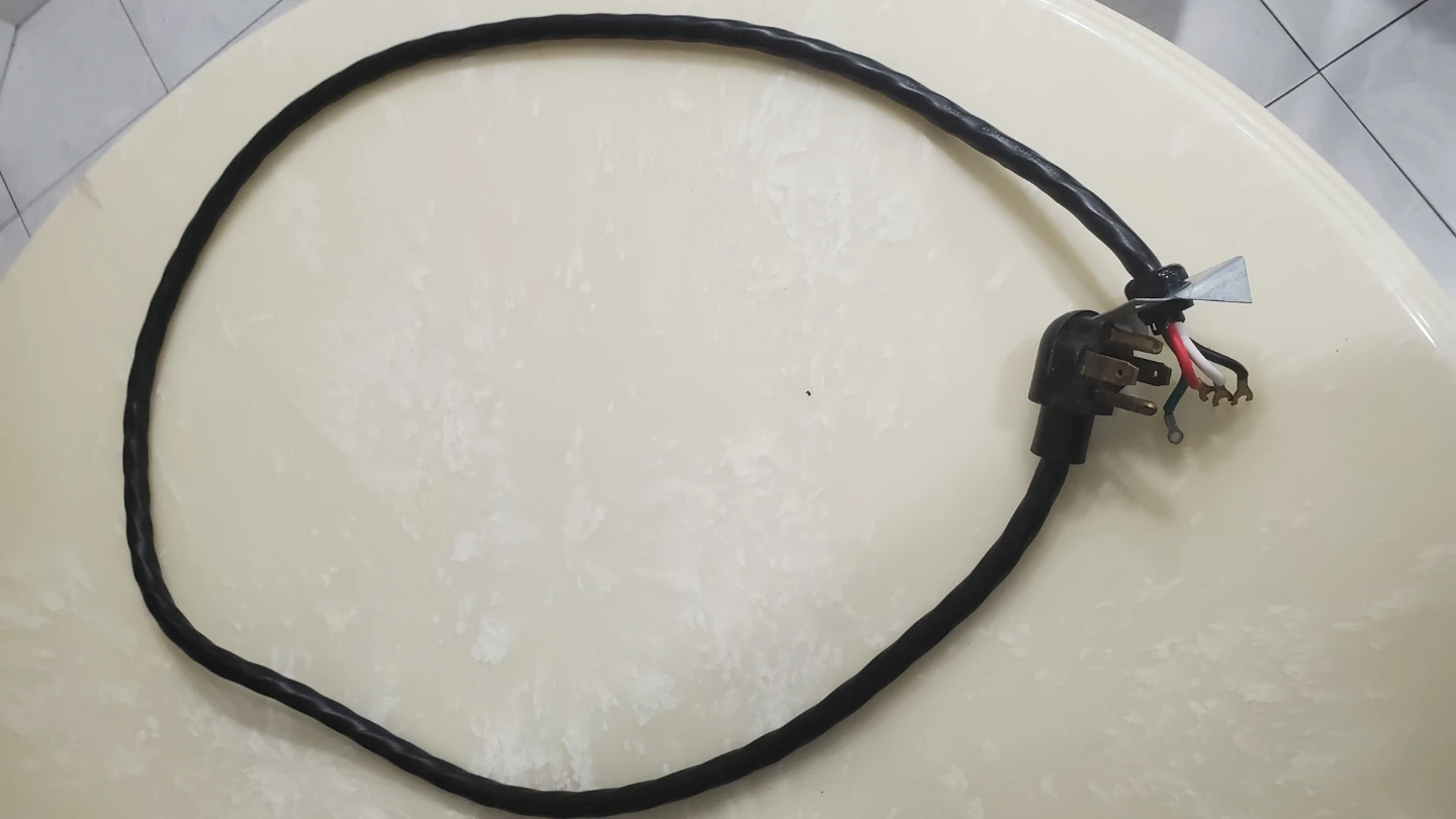 Power cord for 220 voltage dryer plug. - photo 4