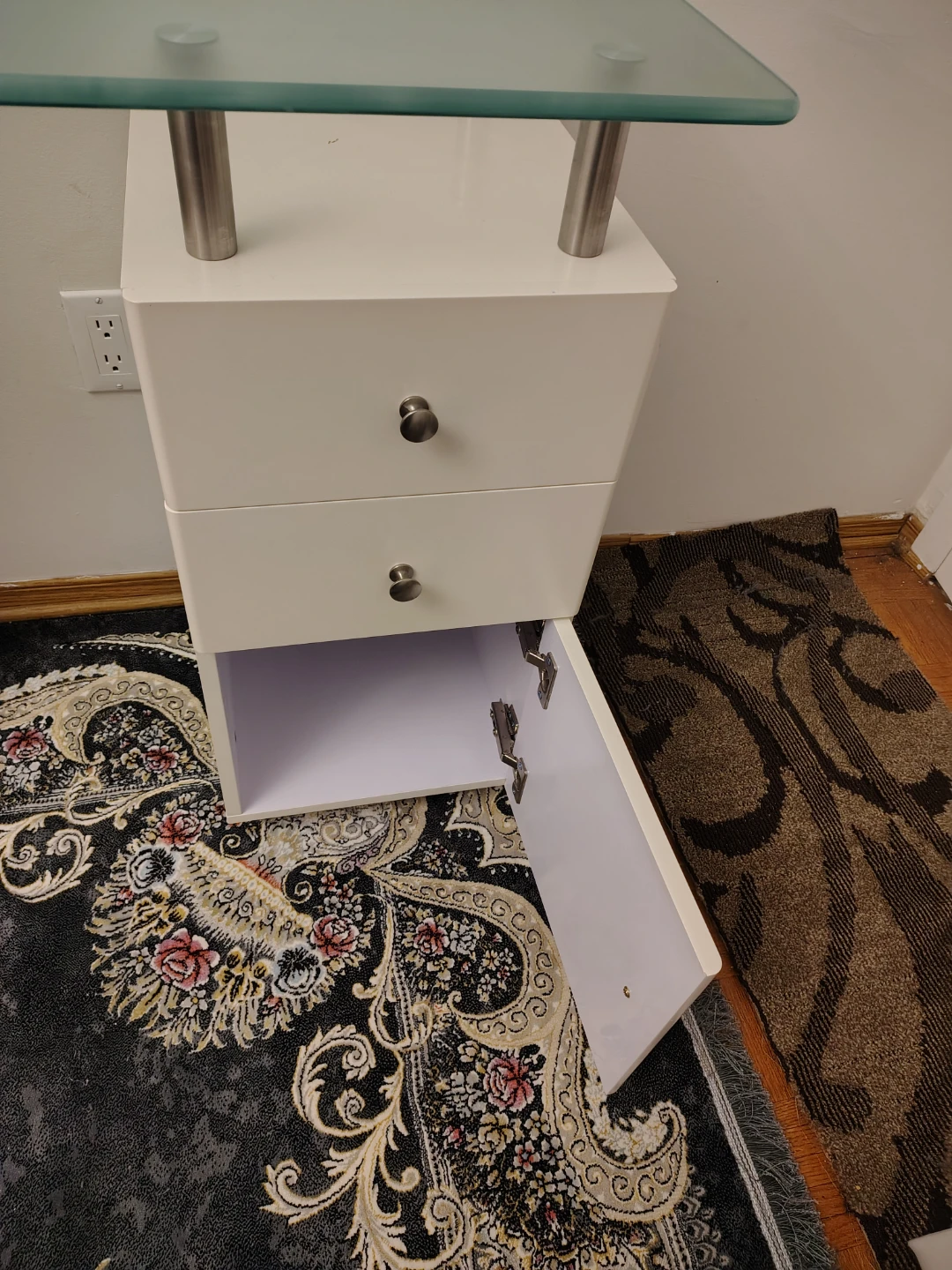 White desk with glass top - photo 4