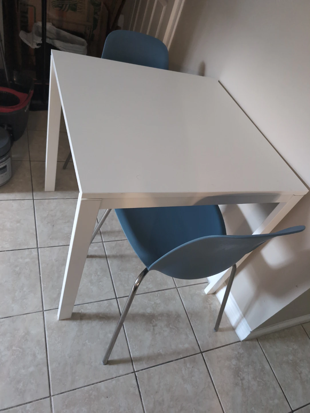Mini Dining table with two chairs - photo 2