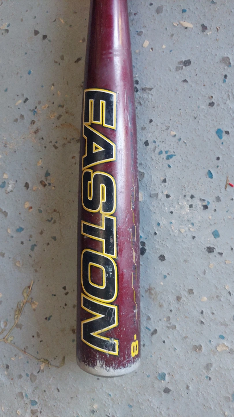 Easton Magnum Baseball Bat