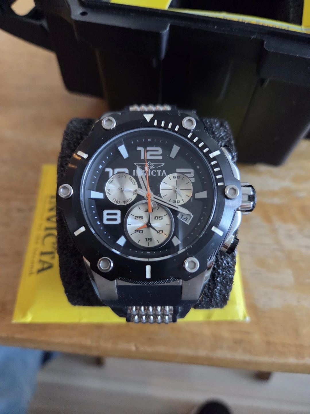 Invicta Chronograph Watch - photo 3