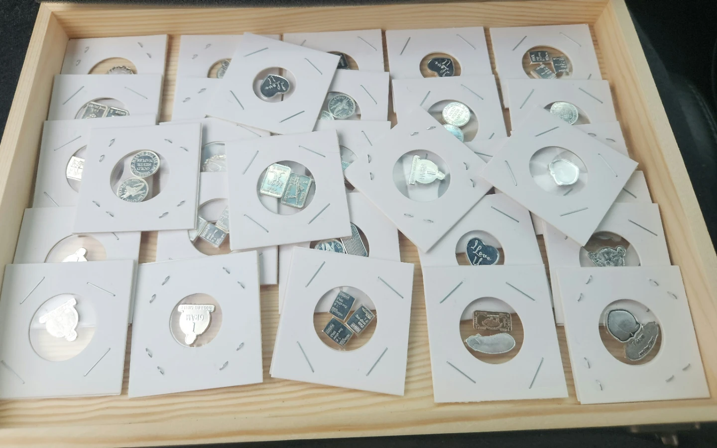 Collection of 52 1 gram bars