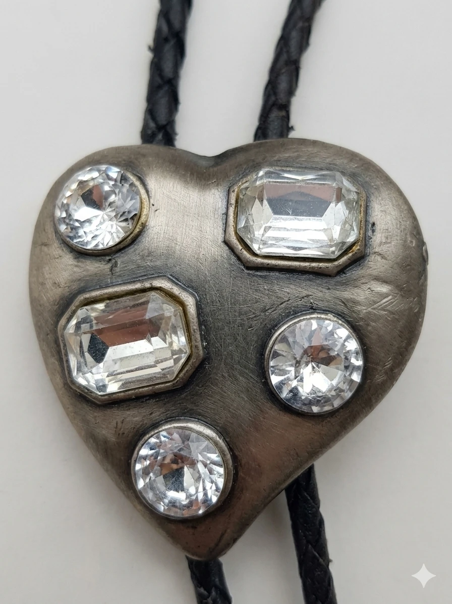 Heart Shaped Bolo Tie with Rhinestones - photo 3