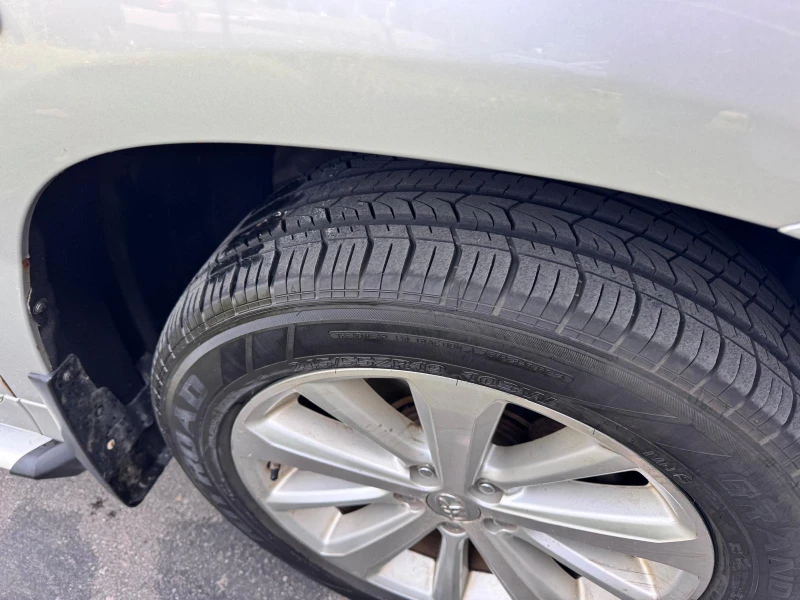 Toyota Highlander Hybrid LE AWD - photo 3