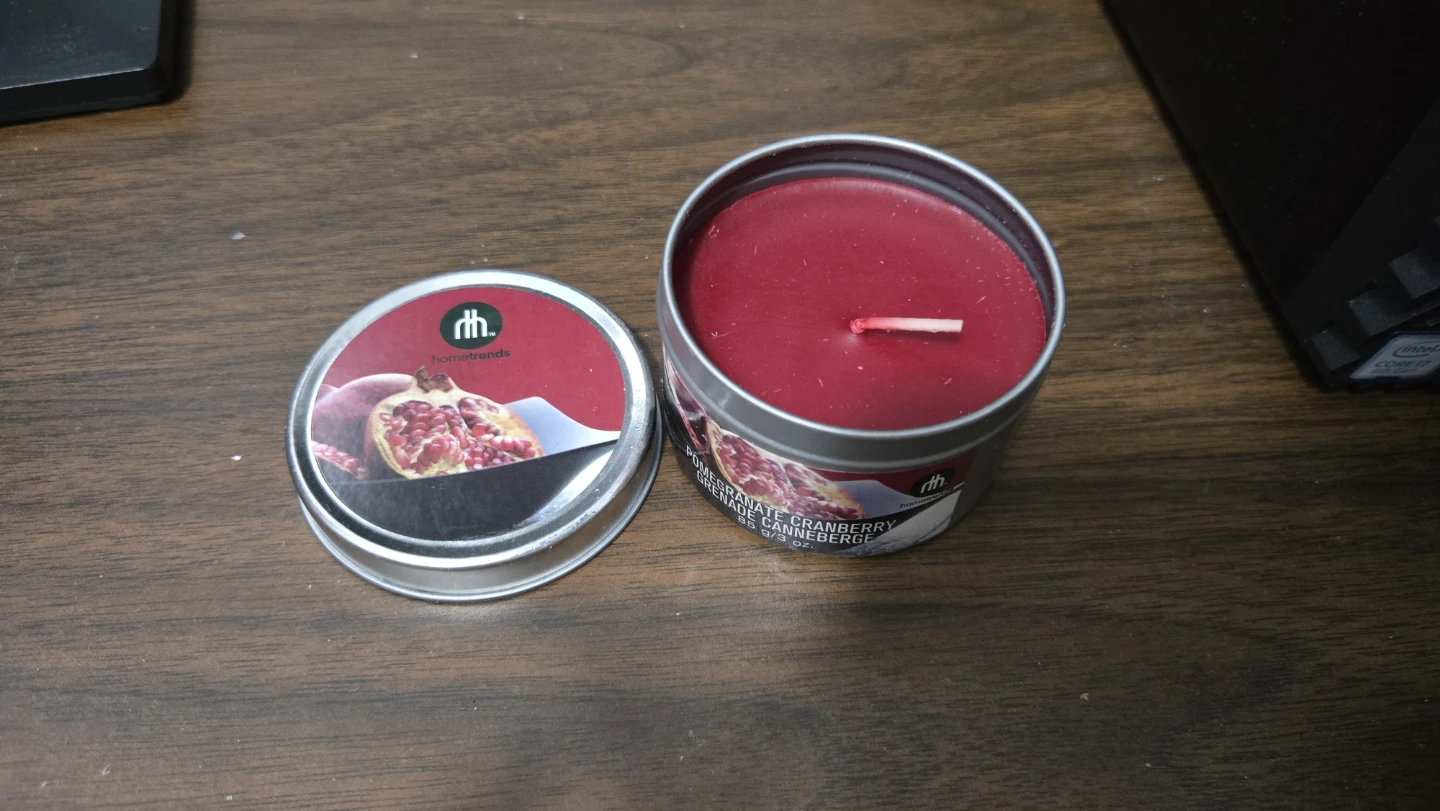 Hometrends Pomegranate Cranberry Candle - photo 2