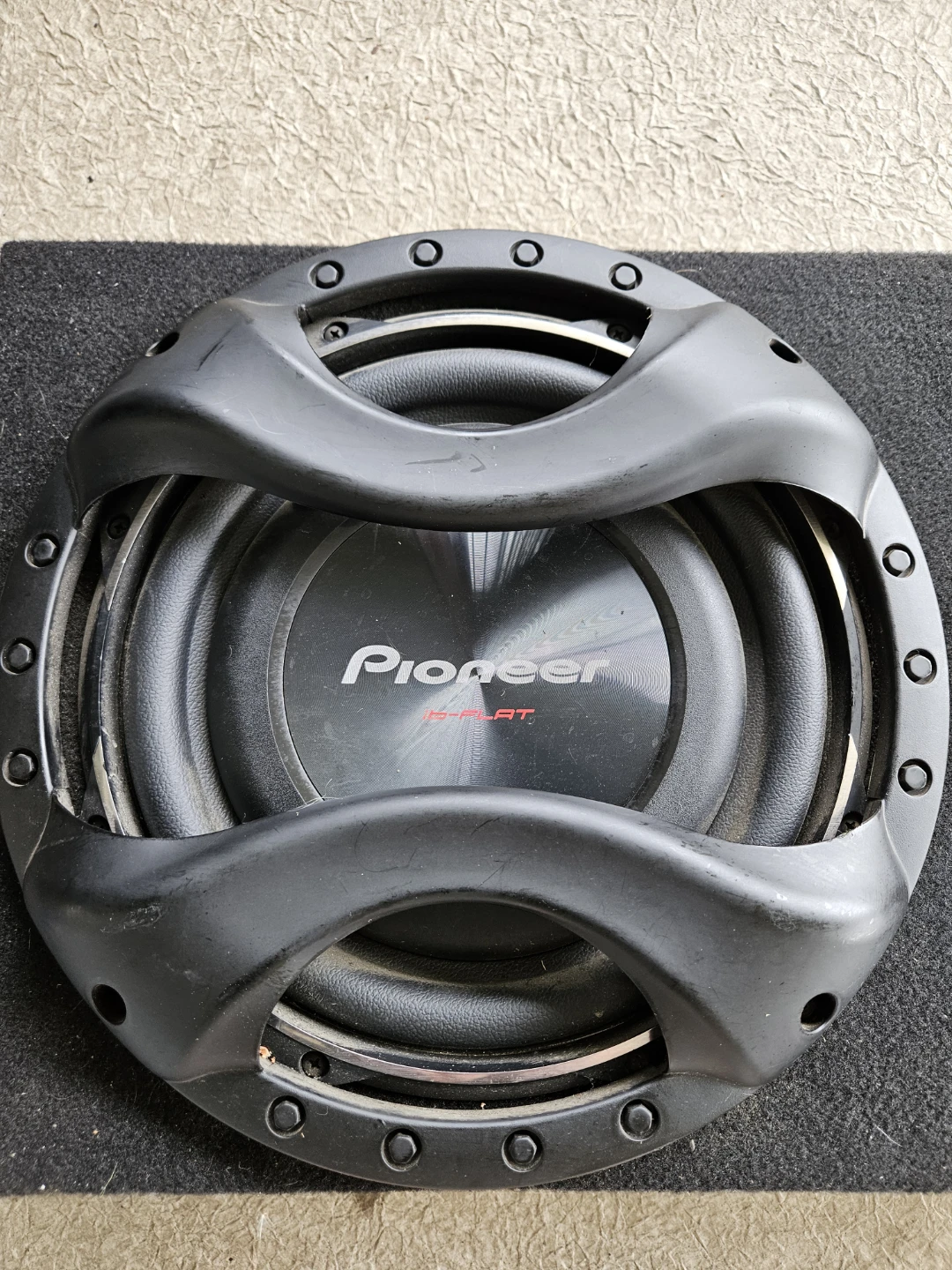 Pioneer i-Flat Subwoofer with Enclosure