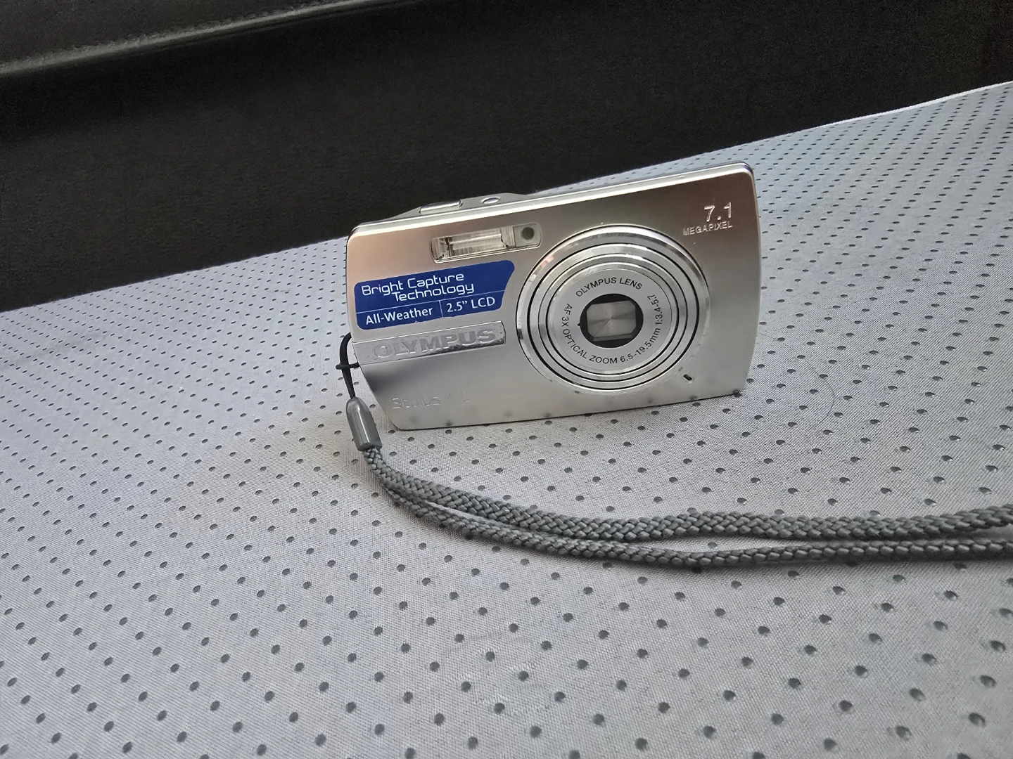 Olympus Stylus 710 Digital Camera