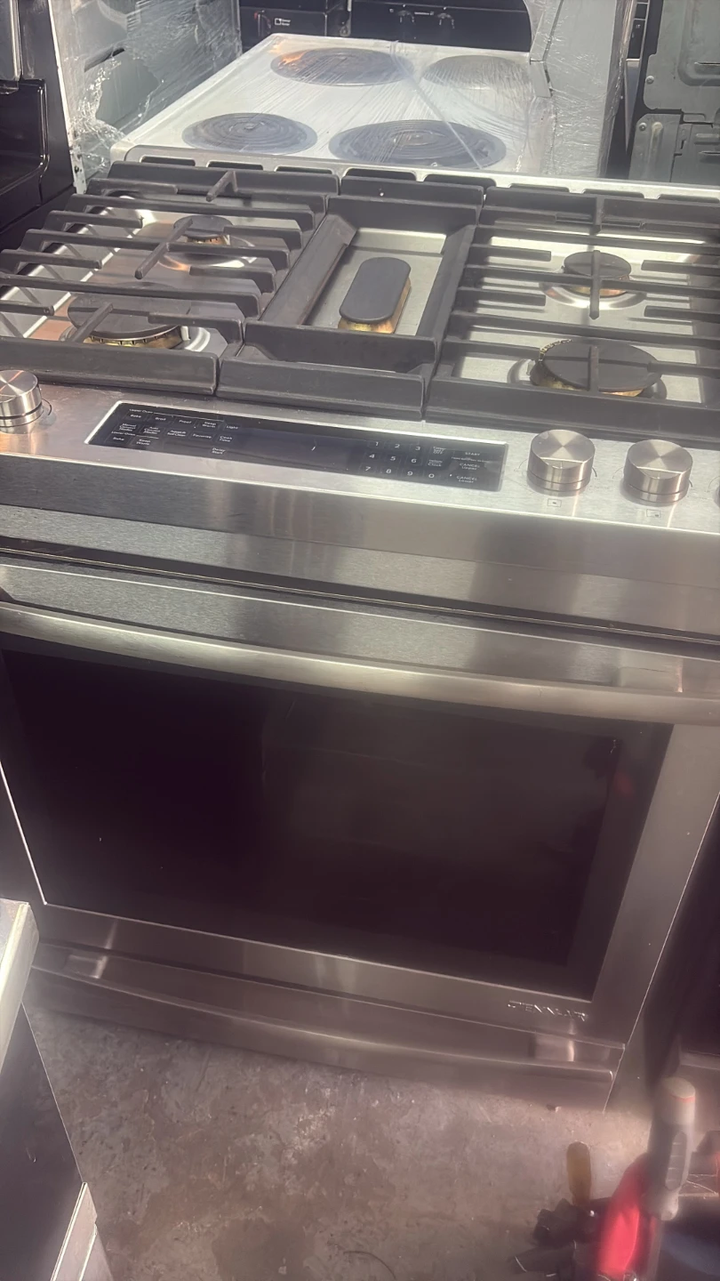 JennAir 30in stainless Steel Gas Range