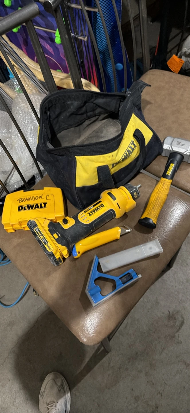 DeWalt Cordless Cut-Out Tool and Hand Tools Set