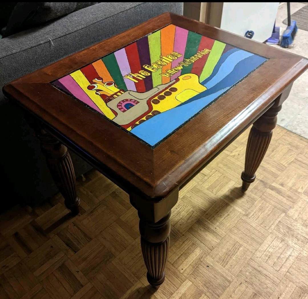 The Beatles Yellow Submarine End Table - photo 2