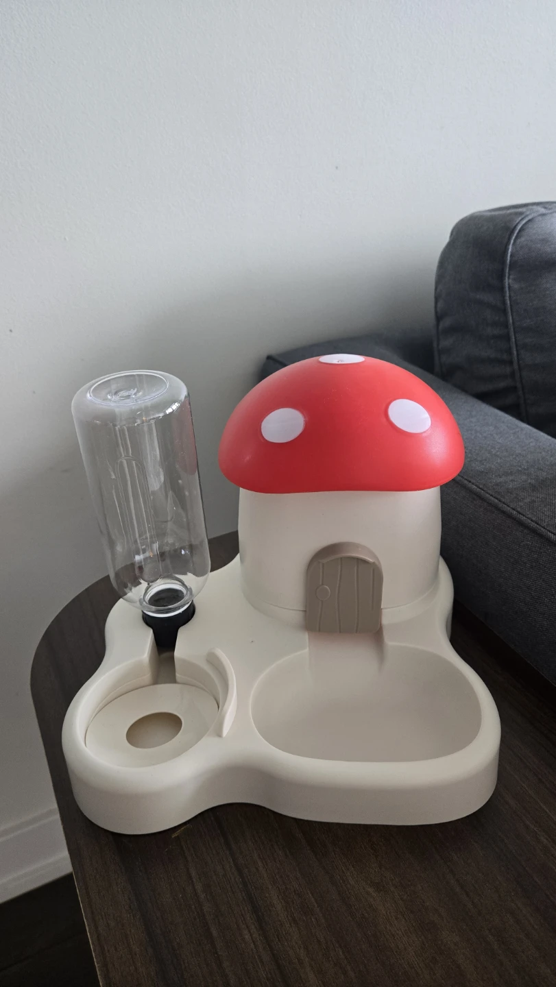 Mushroom Shaped Pet Food and Water Dispenser - photo 3