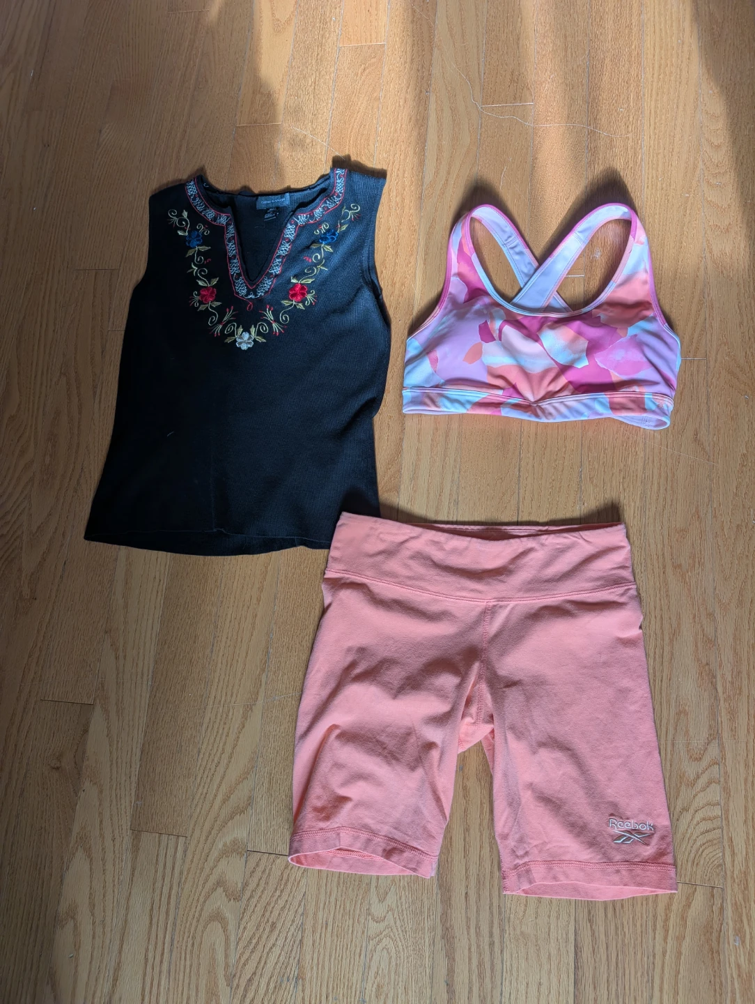 Assorted Women's Clothing Bundle 12 items Size M - photo 4
