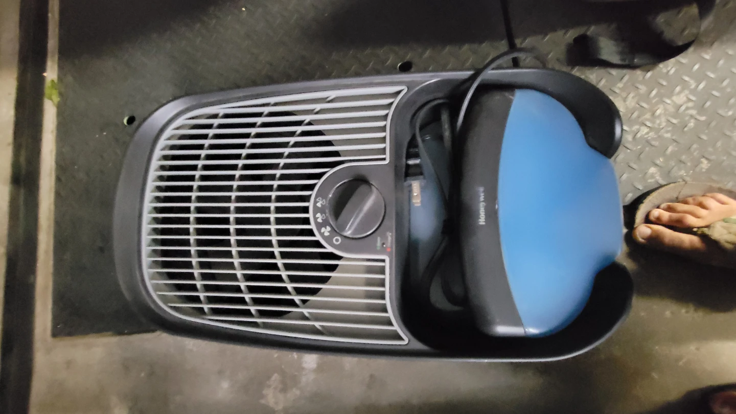 Honeywell Humidifier with Durabasics Filters