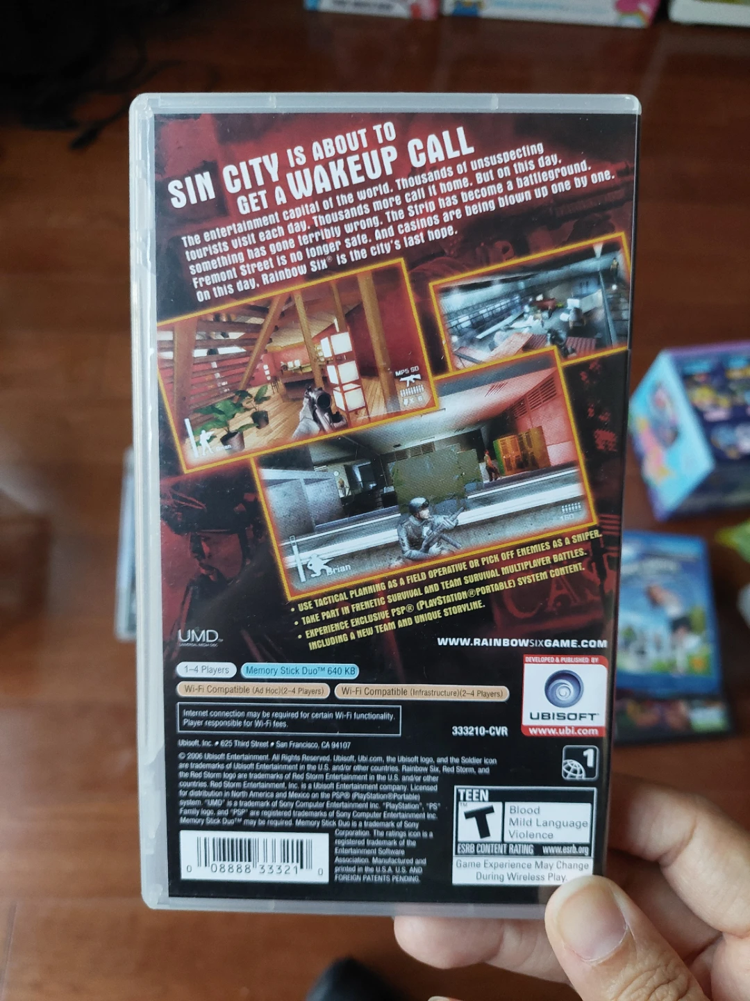 🏈 Tom Clancy's Rainbow Six Vegas for PSP - photo 2