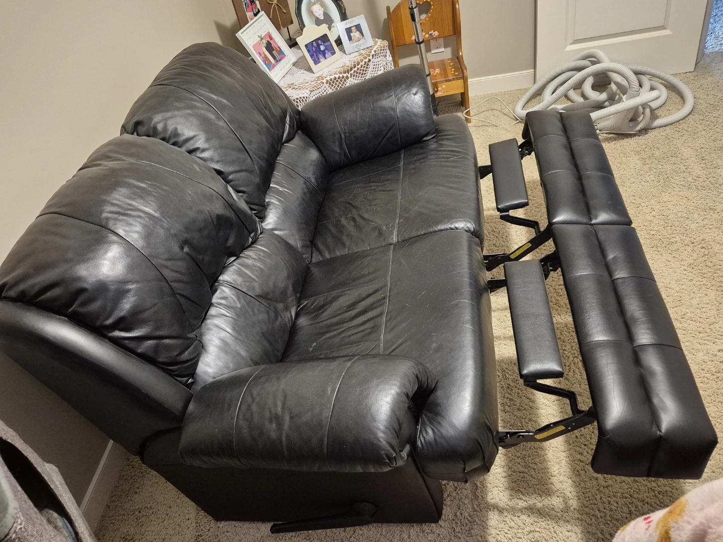 Leather Loveseat - Reclining (Black) - photo 4