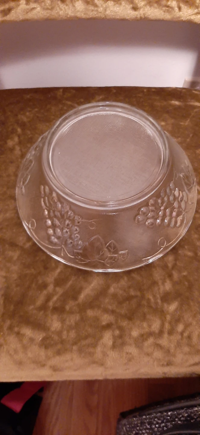 Anchor Hocking glass bowl Grape and Vine - photo 2