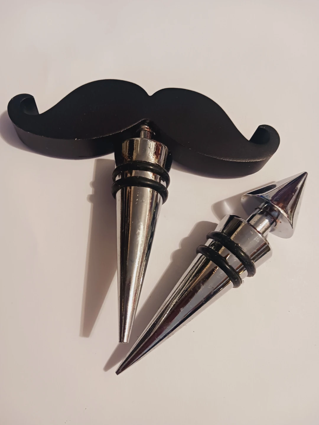 New !! Novelty Mustache Wine Stopper & regular without  stache - photo 3