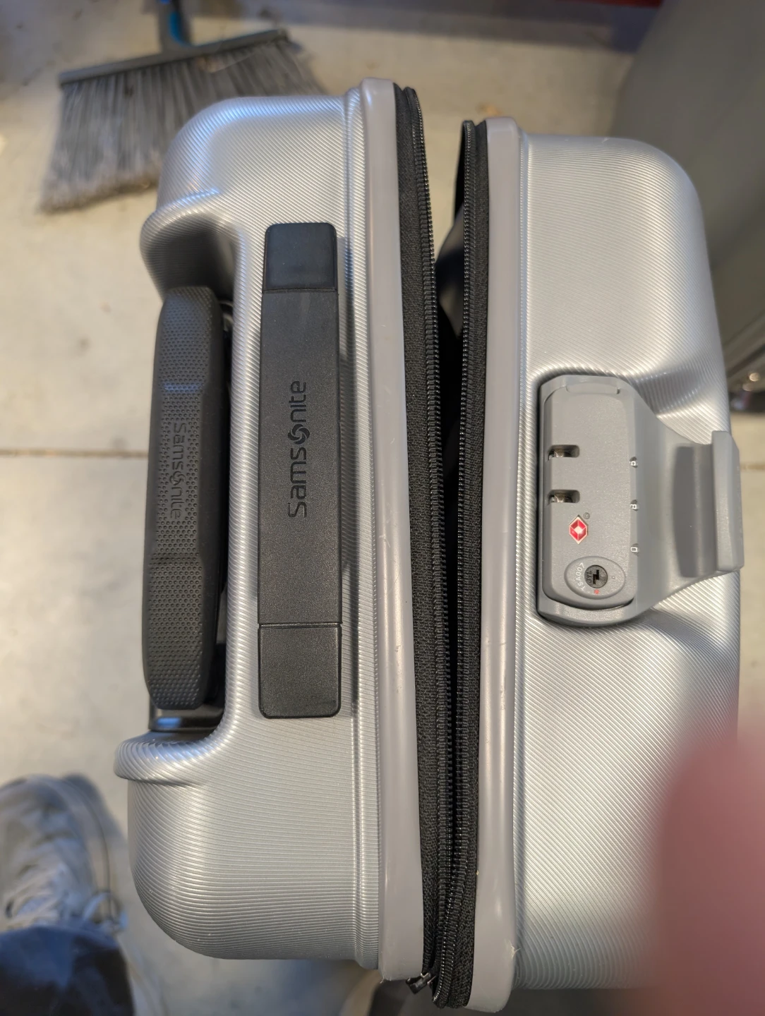 Samsonite Recyclex Hardside Carry-On Spinner - photo 2