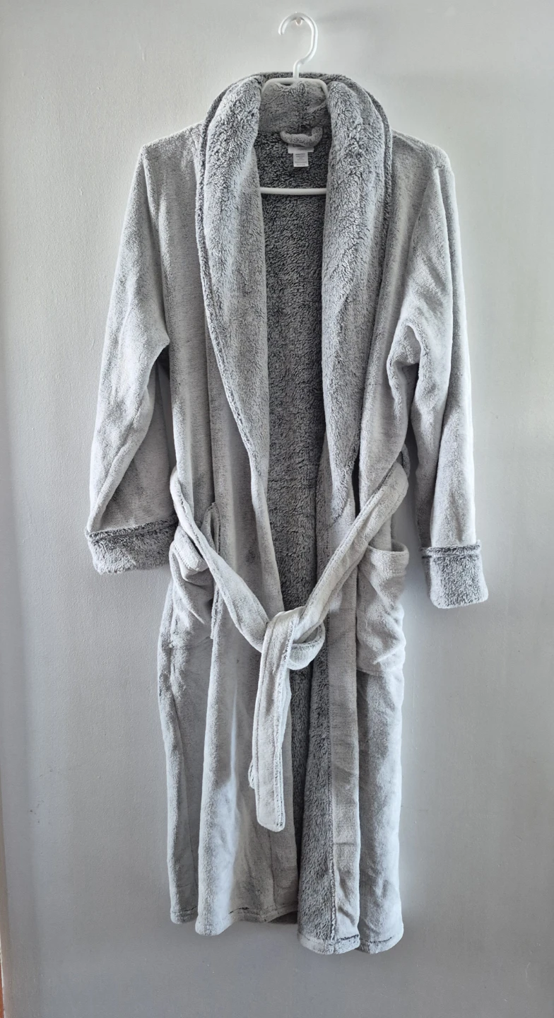 Claudel Lingerie Plush Grey Bathrobe - photo 5