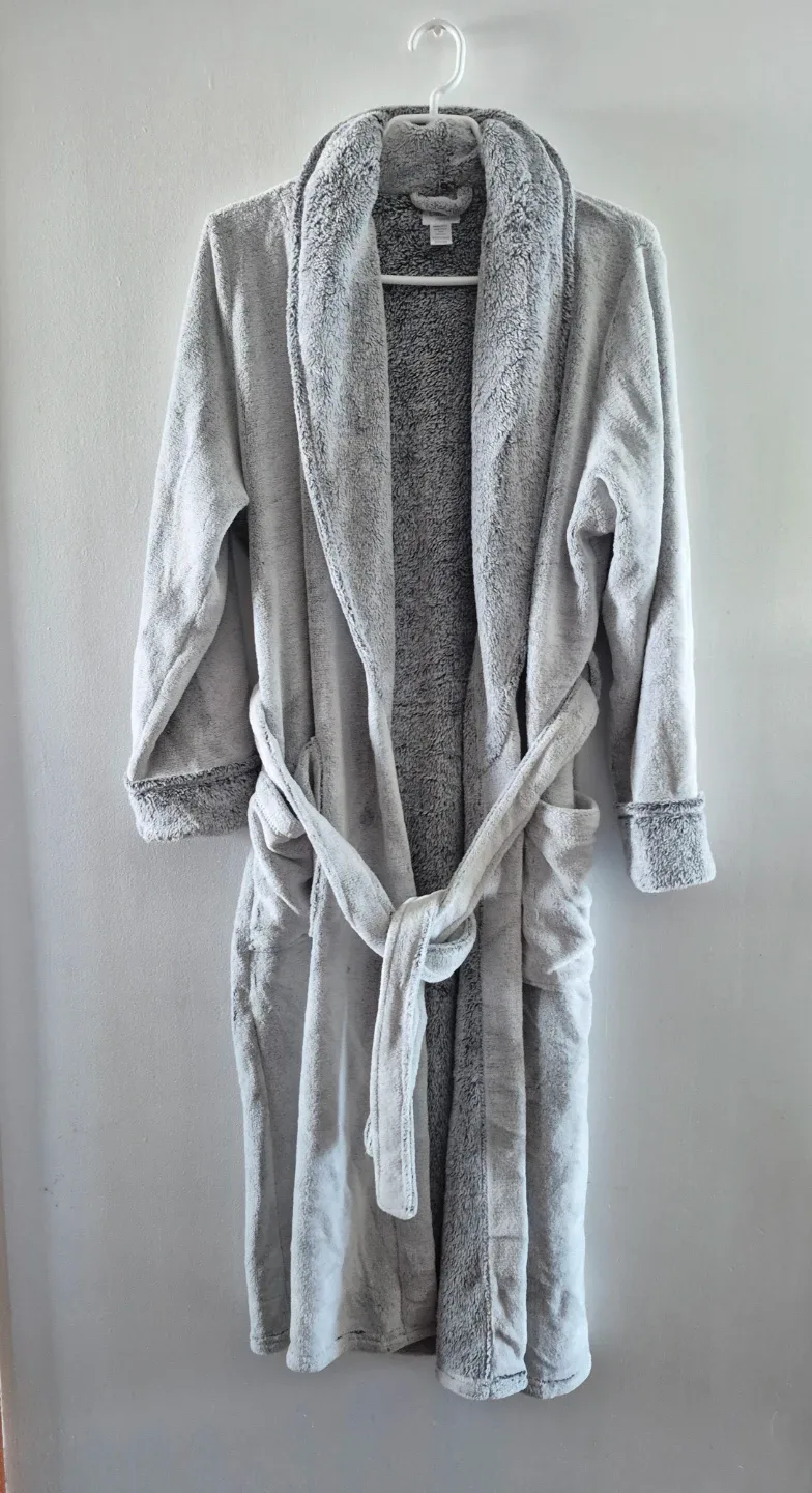 Claudel Lingerie Plush Grey Bathrobe - photo 5