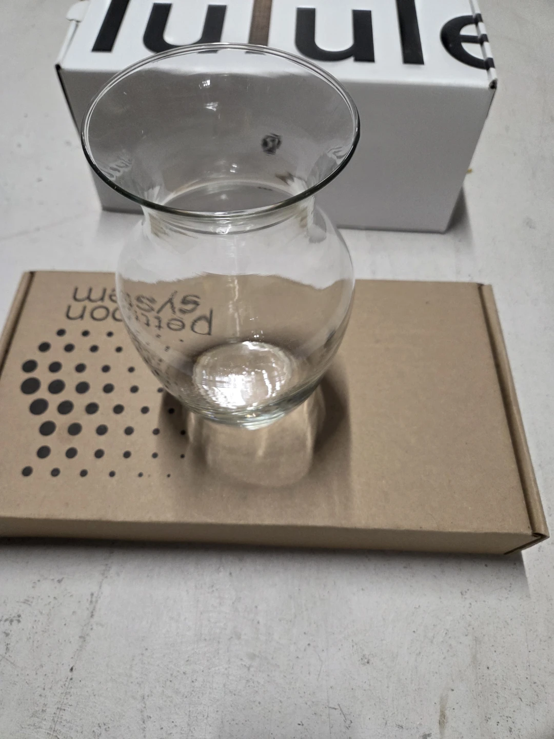 Clear glass flower vase - photo 5