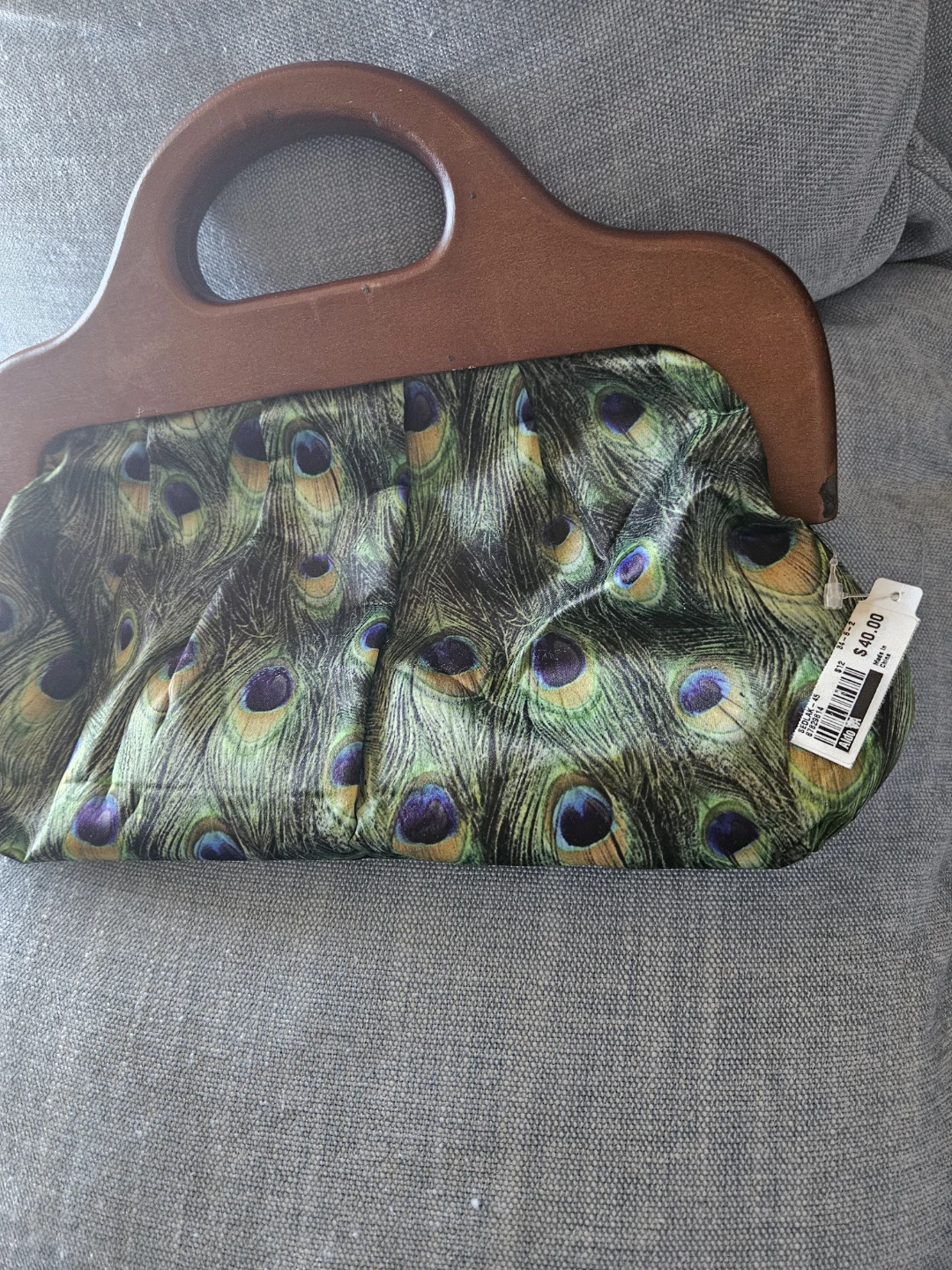 New Aldo Peacock Purse with wood magnetic handles. - photo 2