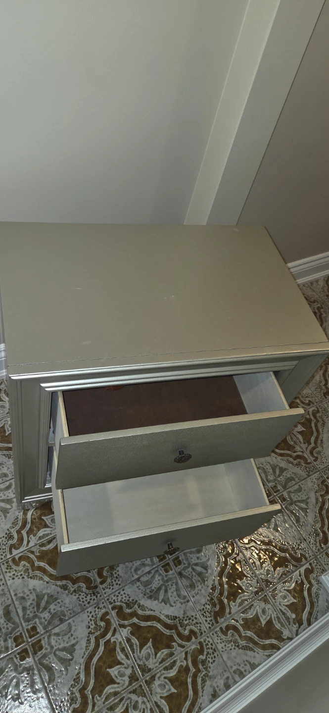 Silver 2-Drawer Nightstand set of 2 - photo 2
