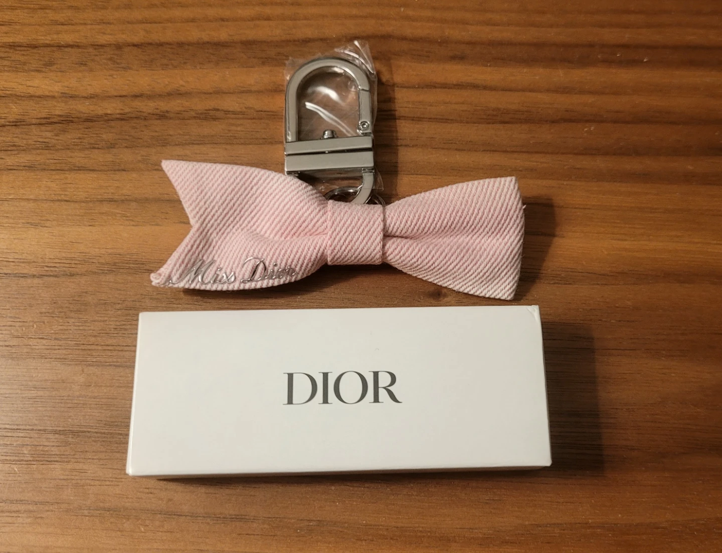Miss Dior Bow Key Ring