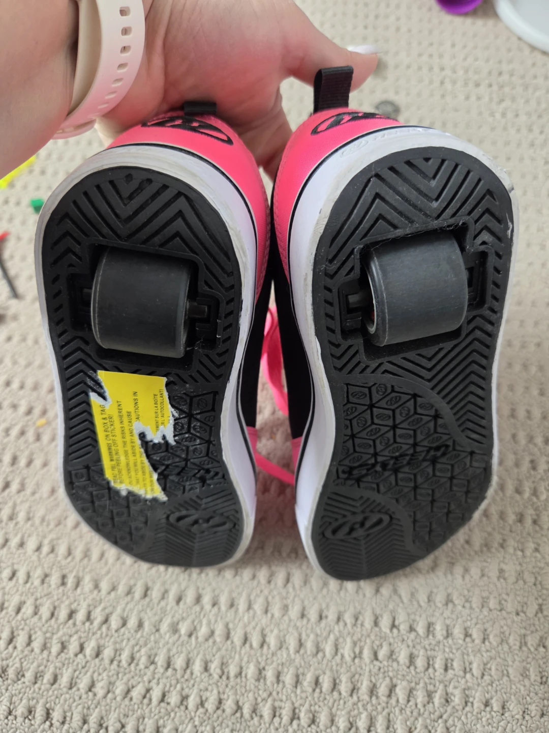 Heelys roller shoes - pink and black size 3 - photo 3