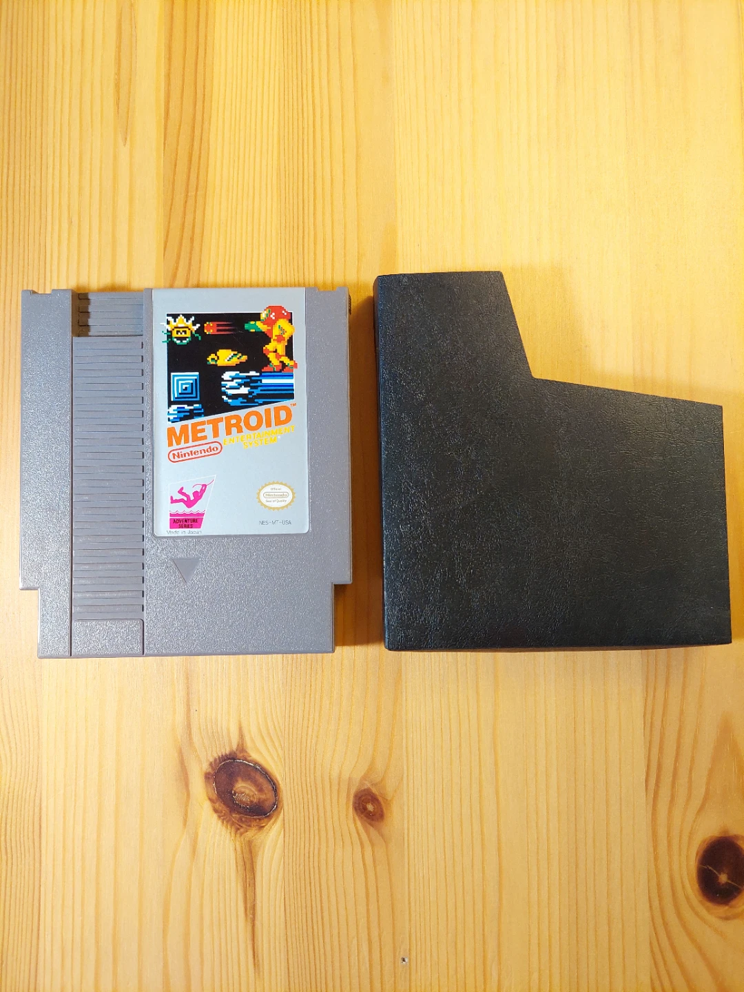 Metroid NES Game Cartridge