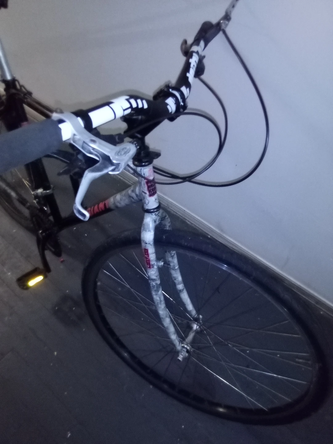 Giant Prodigy Hybrid Bicycle - photo 2